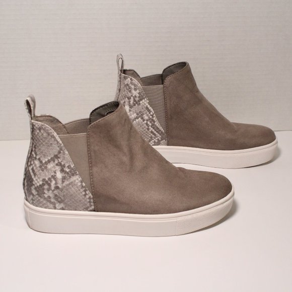 LIKE NEW! Steve Madden - 2" Heel | 5.5 - Picture 2 of 10